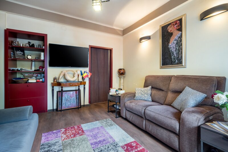 Calea Serban Voda Apartament in zona de vile