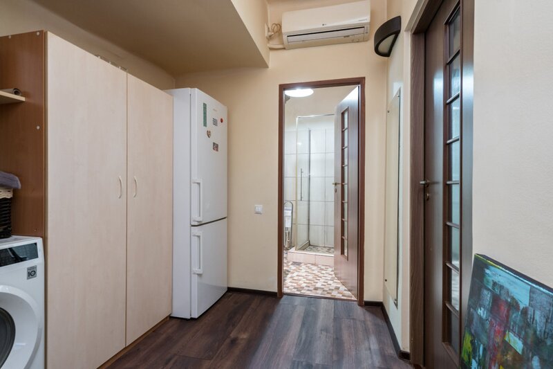 Calea Serban Voda Apartament in zona de vile